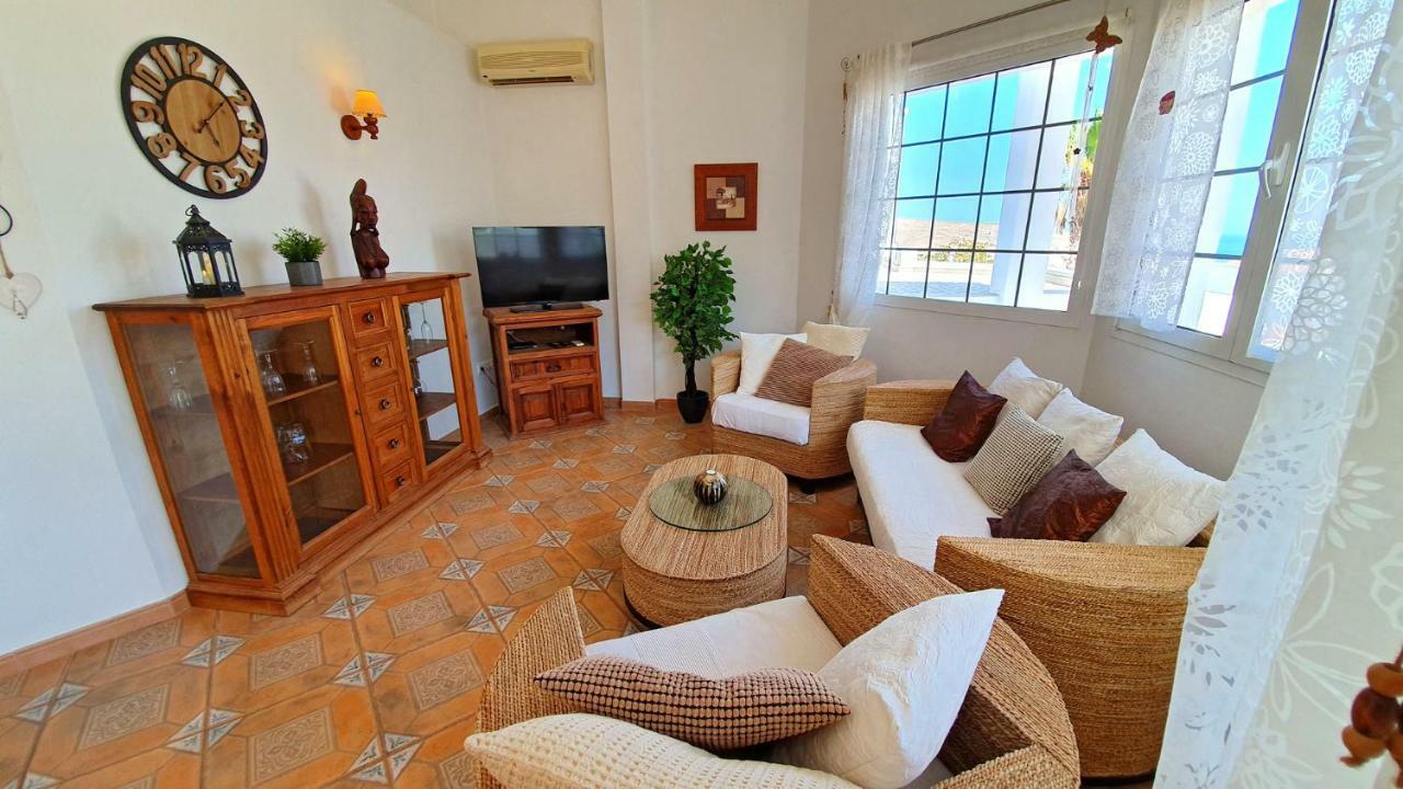 Ferienhaus Casa Blanca - Tarajalejo - Glasfaserinternet - Meerblick エクステリア 写真
