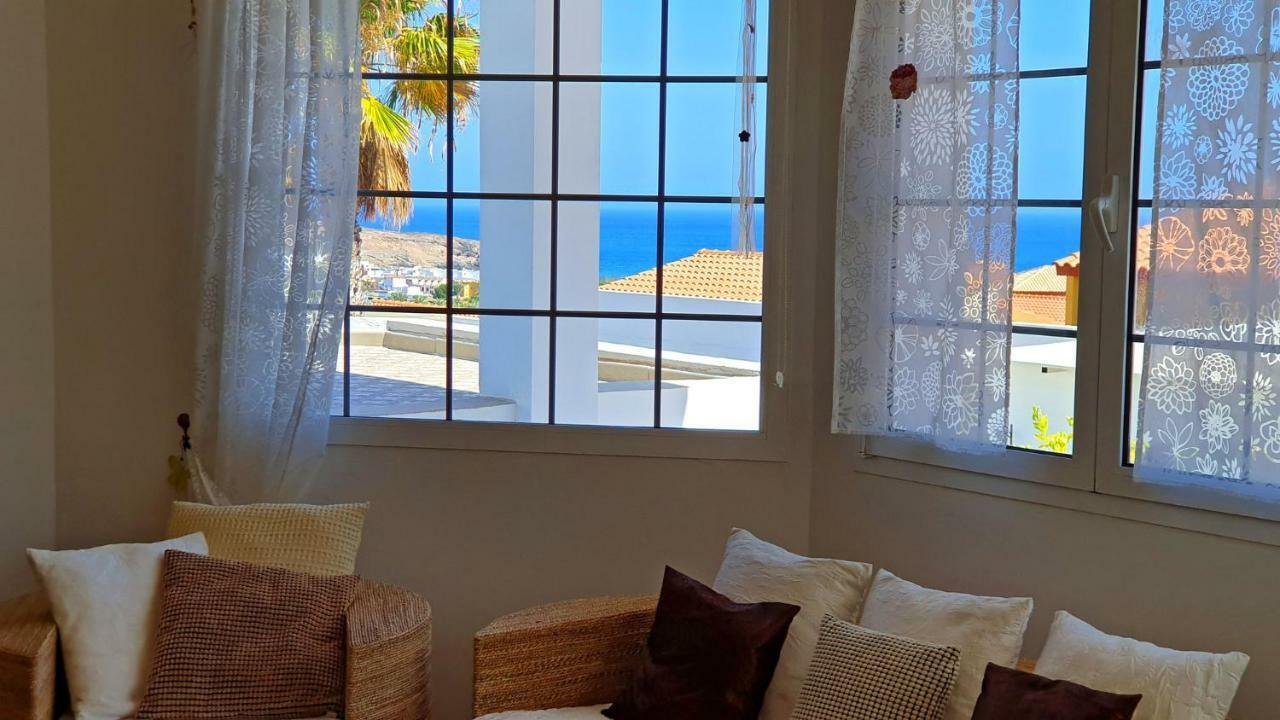Ferienhaus Casa Blanca - Tarajalejo - Glasfaserinternet - Meerblick エクステリア 写真