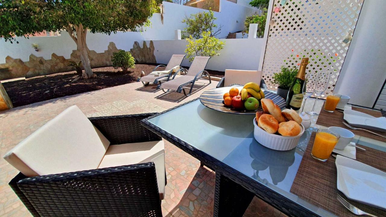 Ferienhaus Casa Blanca - Tarajalejo - Glasfaserinternet - Meerblick エクステリア 写真