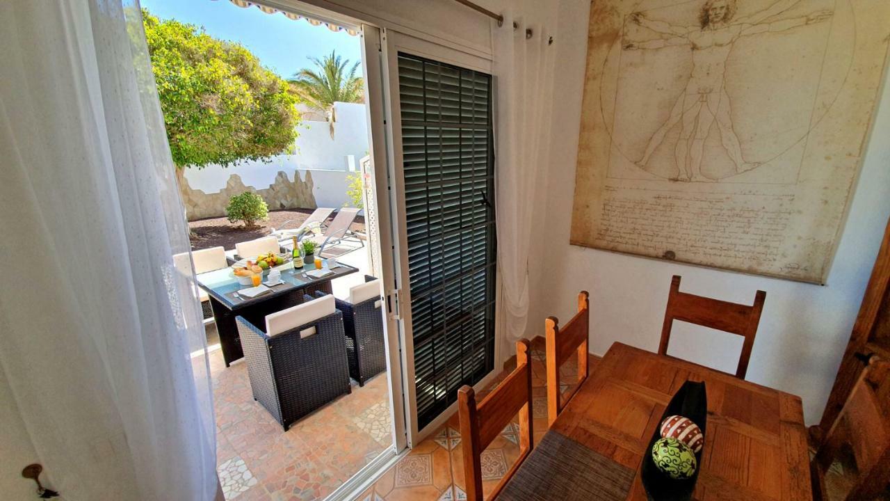 Ferienhaus Casa Blanca - Tarajalejo - Glasfaserinternet - Meerblick エクステリア 写真